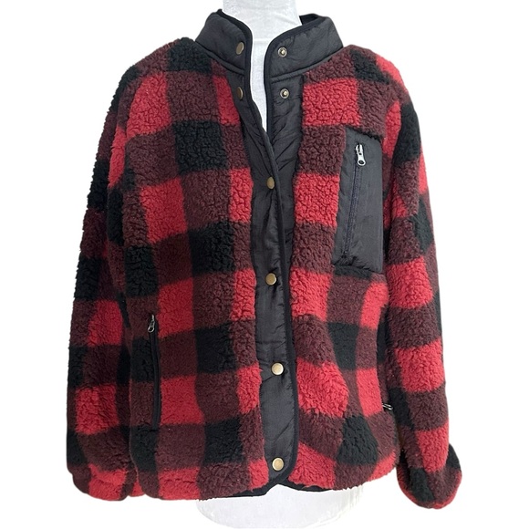 NWT Herizon Wantable Plus Size Alpine Snap Jacket. Size 1X. Red and Black - Picture 2 of 7